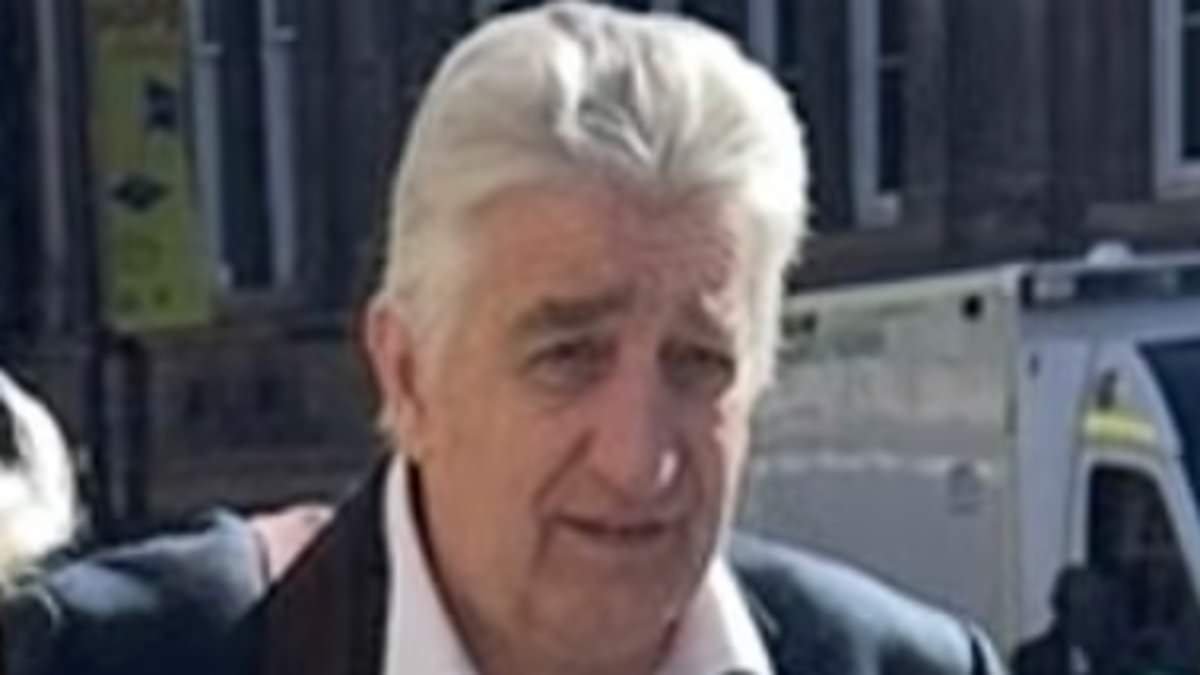 Architect who stole £160,000 from his dementia-stricken sister and spent money on lavish holidays and cosmetic treatments is struck off
