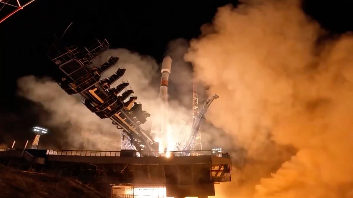 Russia closes off Arctic waters near NATO borders and designates them 'missile impact zones'