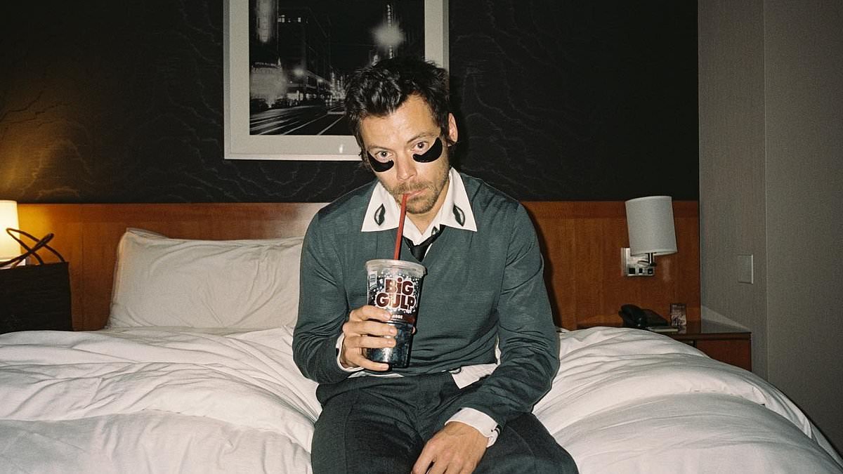 Harry Styles is prepping for his world tour - and we found the exact under-eye mask he's using