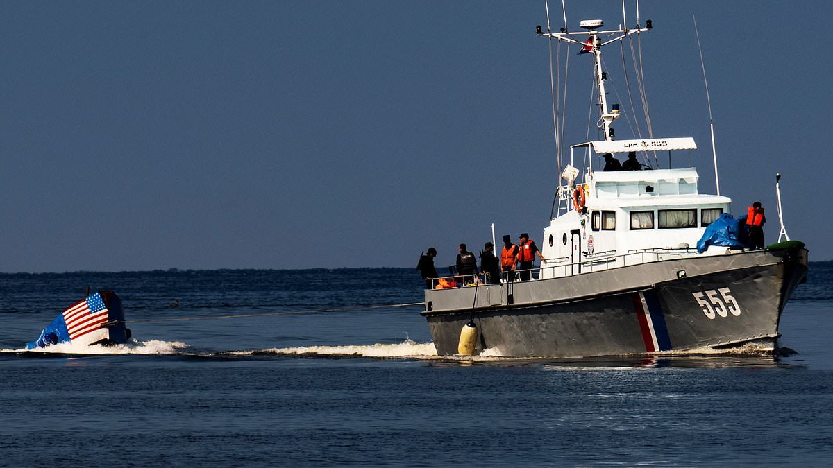 Cuban coast guard kills four people on Florida registered boat after it entered their waters and opened fire