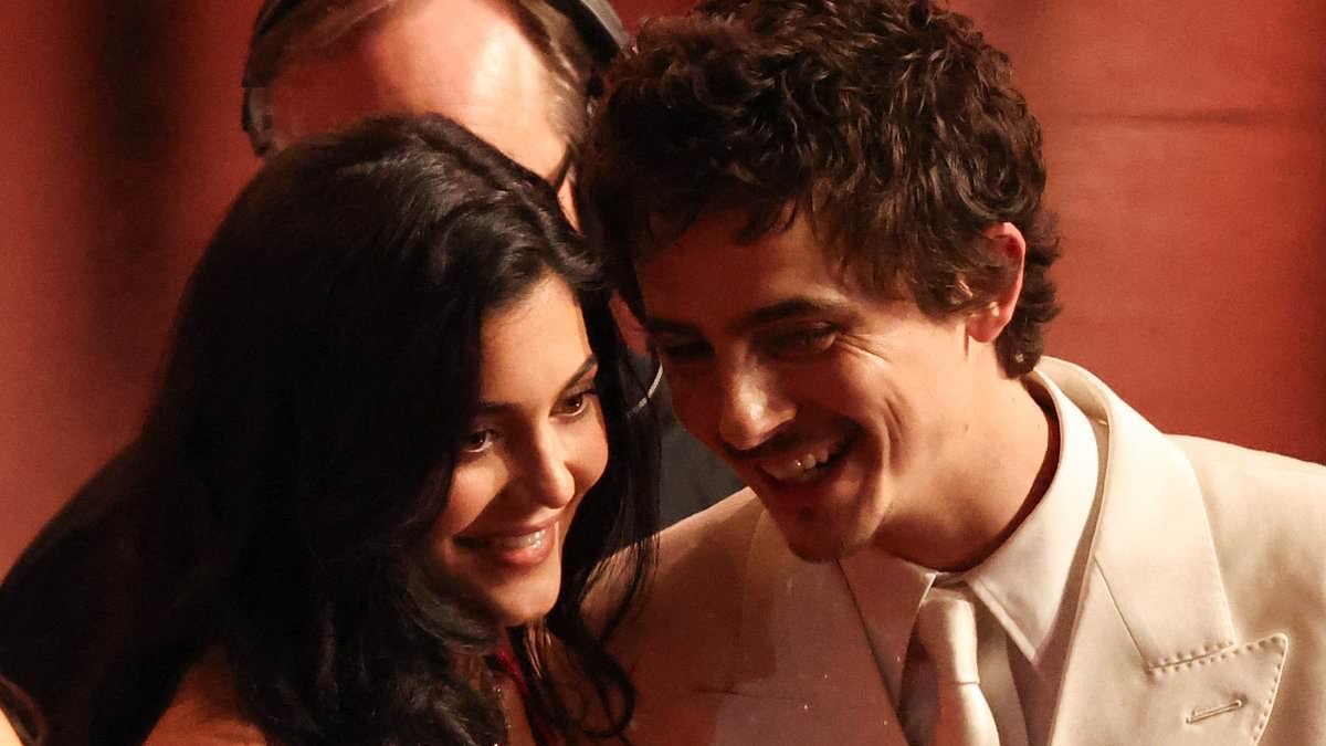 Timothee Chalamet and Kylie Jenner's strained Oscars chat decoded by lip-reader as he gets snubbed and mocked