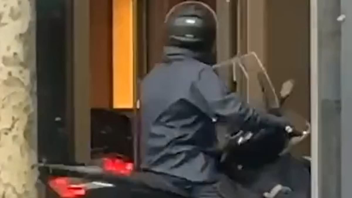 Moment brazen gang ram-raid Rolex store in Knightsbridge before fleeing with thousands of pounds of luxury watches