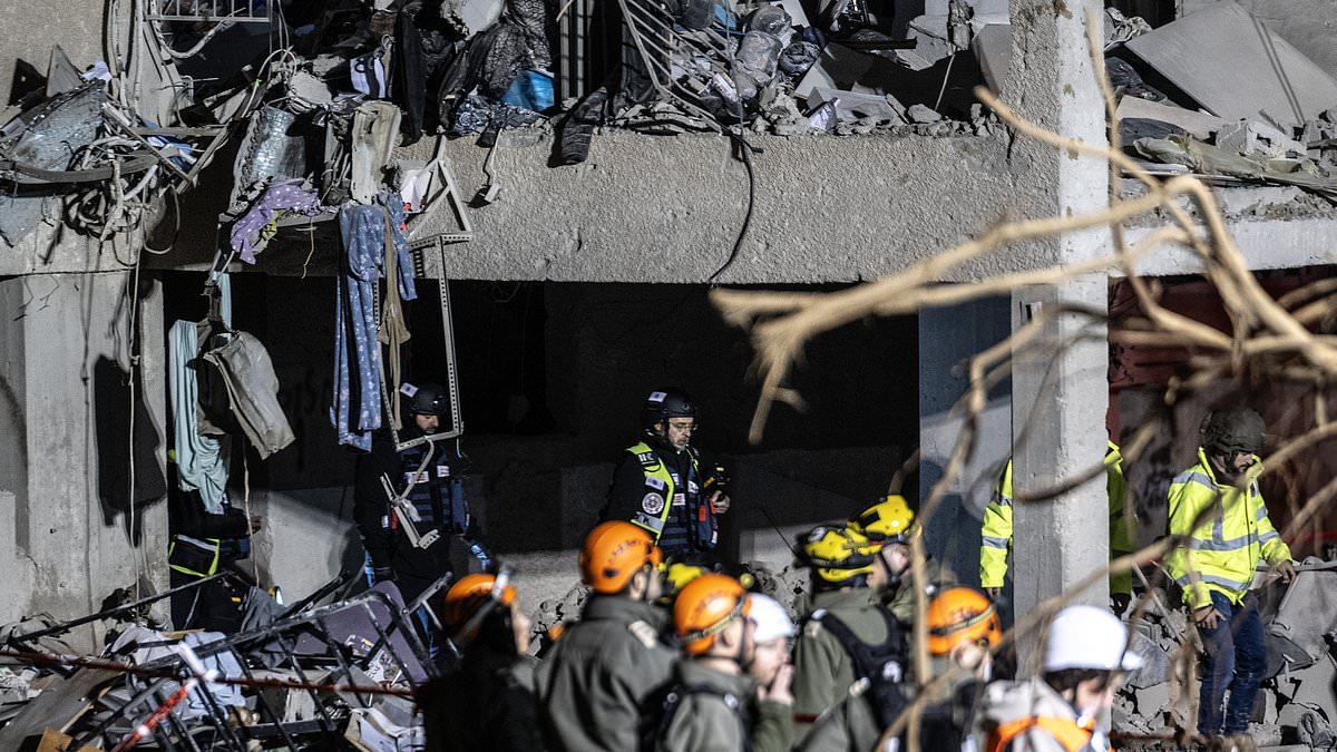 Iran war live: Tehran launches new wave of missiles towards Israel amid fears London under threat