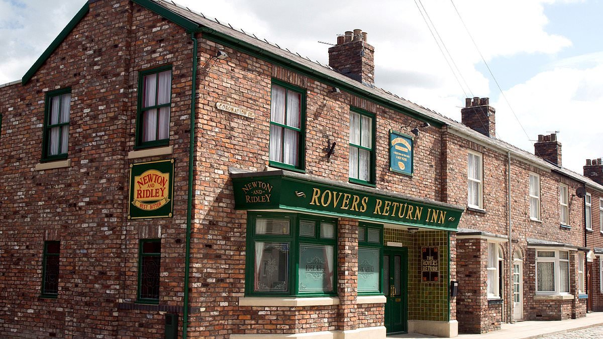 Coronation Street star makes explosive return to soap after three years off screens for nail-biting whodunnit storyline set to send shockwaves through Weatherfield