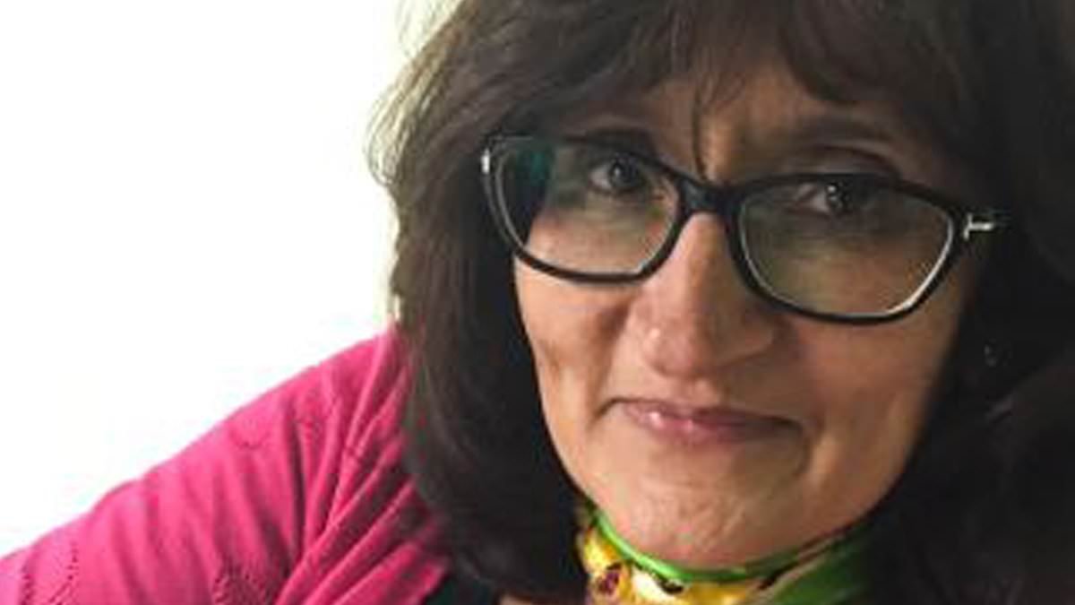 Gore video fanatic 'stabbed a grandmother to death with hunting knife he bought online' as she waited for the bus, court hears