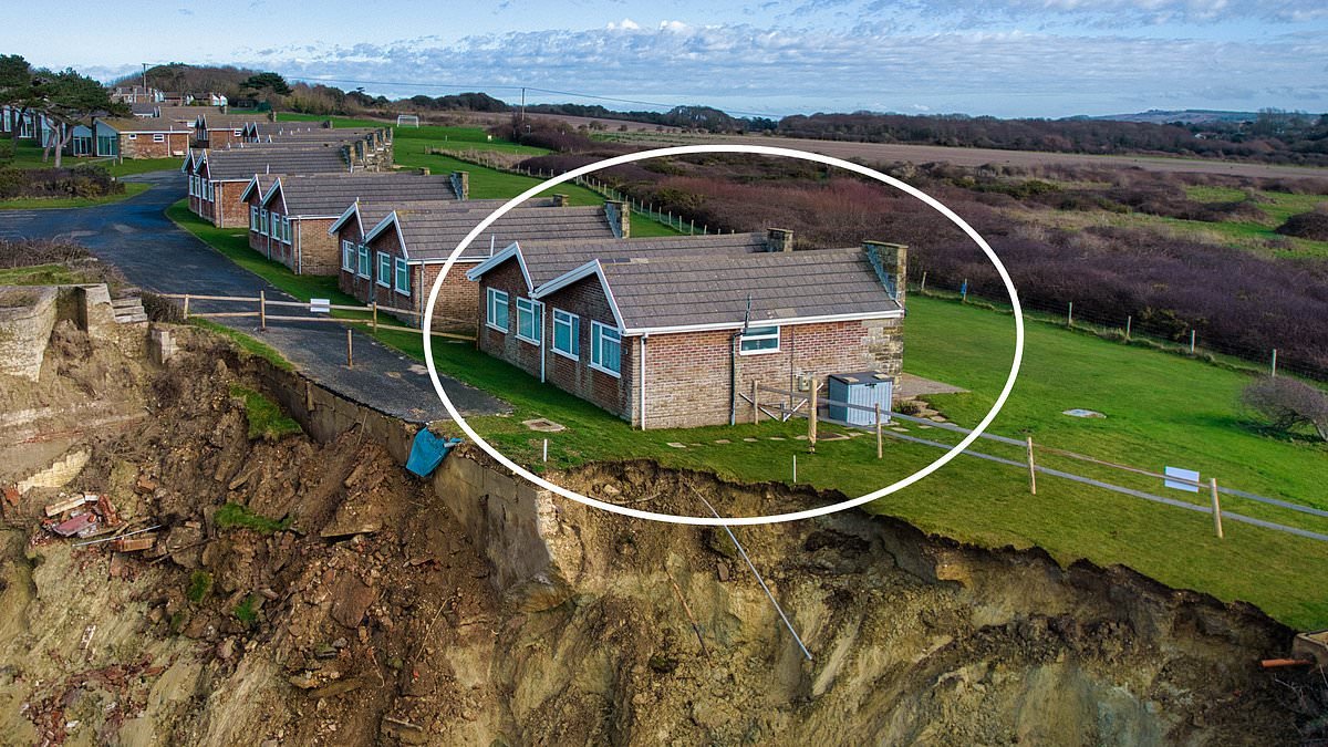 Holiday home with stunning sea views could be yours for £5,000 - but there's a catch
