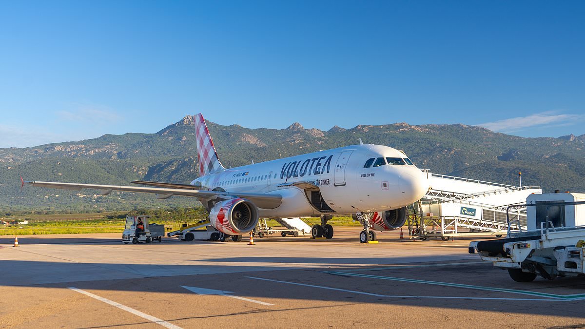 Spanish airline demands extra fees from passengers who have already paid due to jet fuel prices