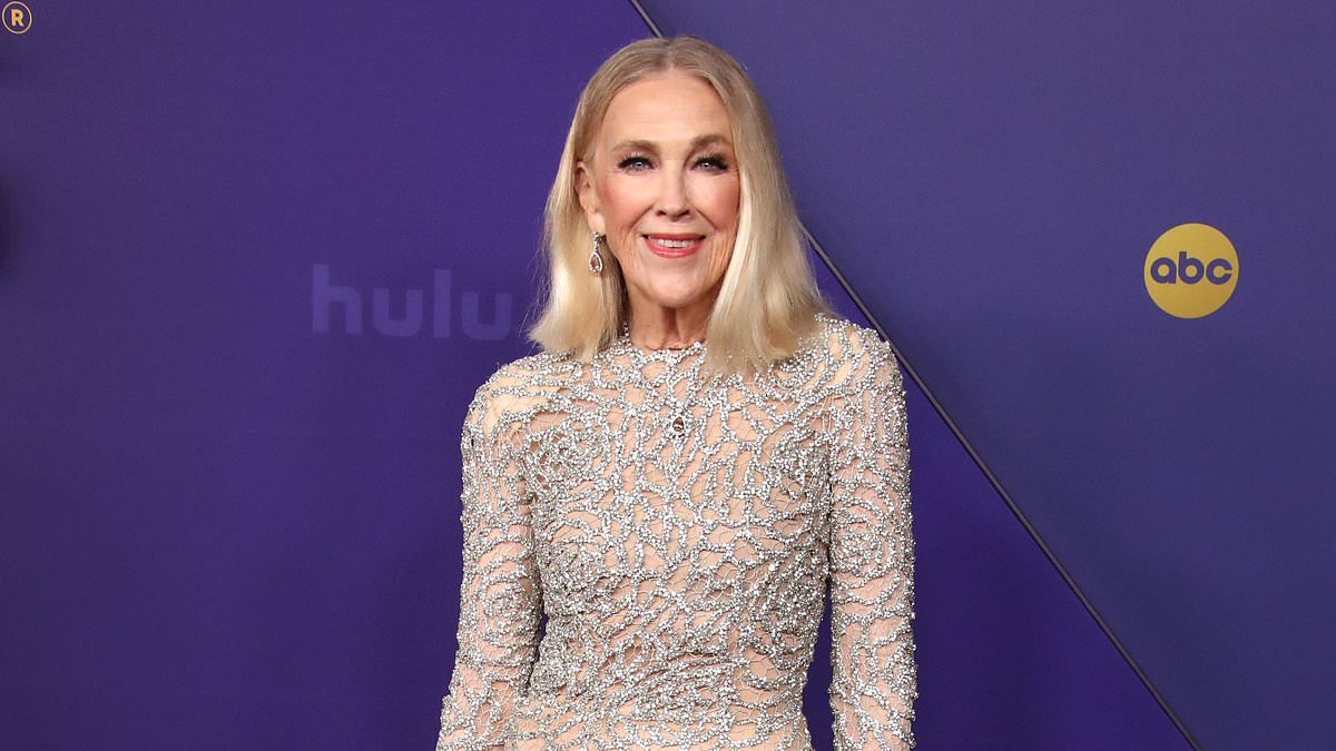 How to tell if YOU have situs inversus, the rare lifelong condition Catherine O'Hara, 71 suffered from before her death