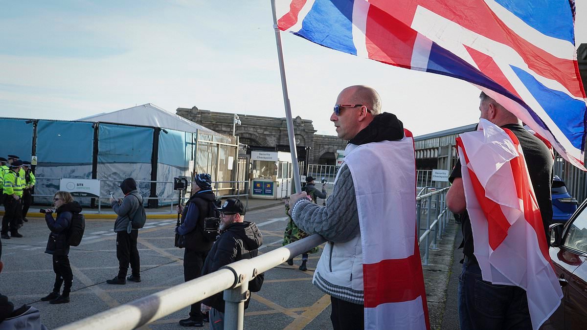 French spies and police mobilise in Calais and Dunkirk to repel 'D-Day style' operation by British protesters demonstrating against small boat migrants