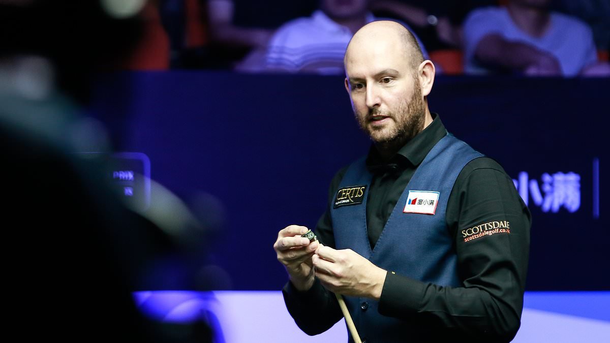 Snooker pro at war in the High Court with his mother over who really owns their £500,000 family home