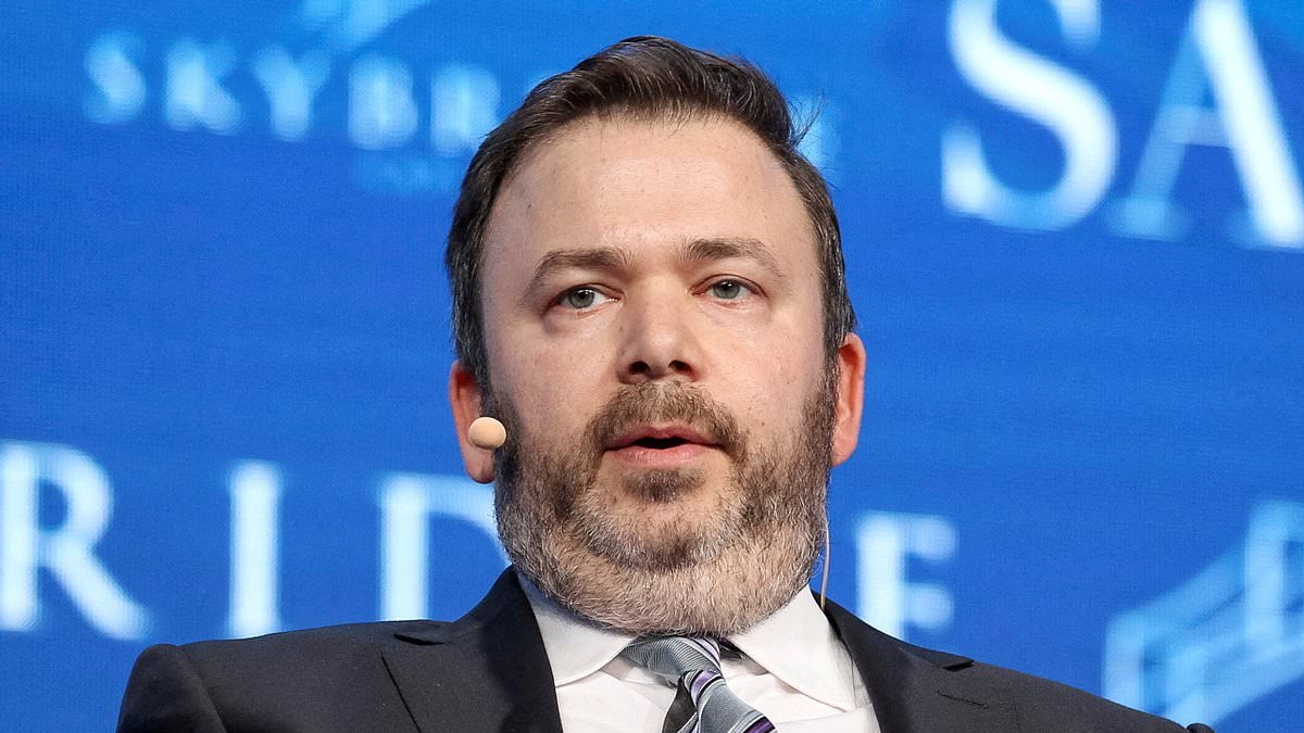 Herald gives investors a way out in Saba battle with Boaz Weinstein