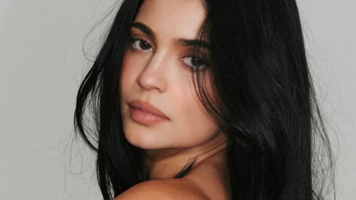 Kylie Jenner poses TOPLESS to announce new 'very personal' collection