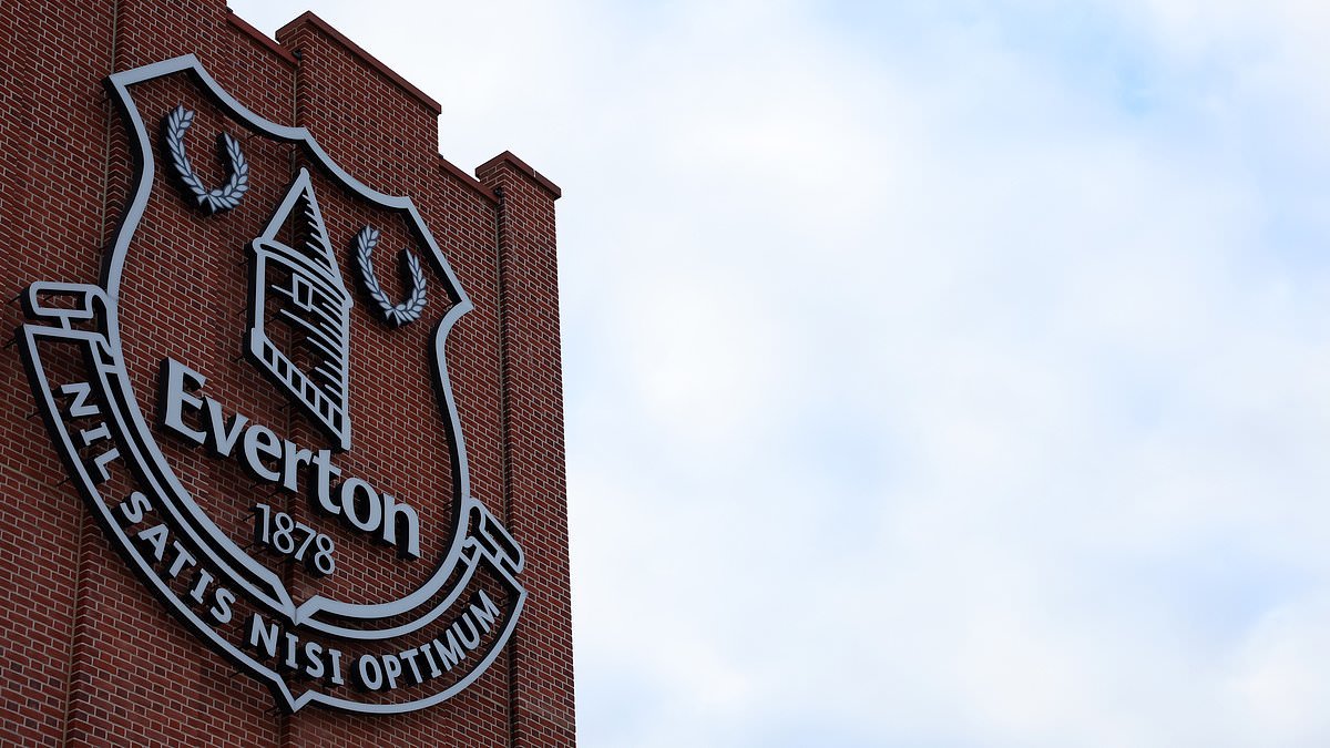 Everton vs Liverpool - Premier League LIVE: Latest score, team news and updates as Mo Salah is poised to start in his last ever Merseyside derby