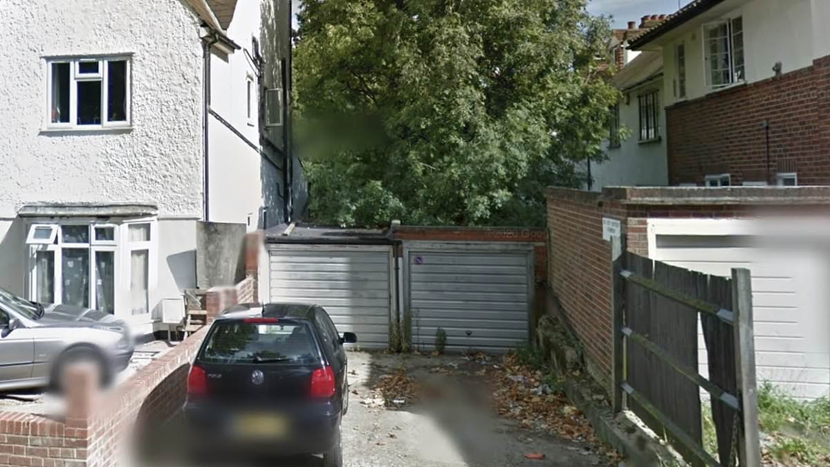 London house which looks like a 'nuclear shelter' goes on the market for £950,000