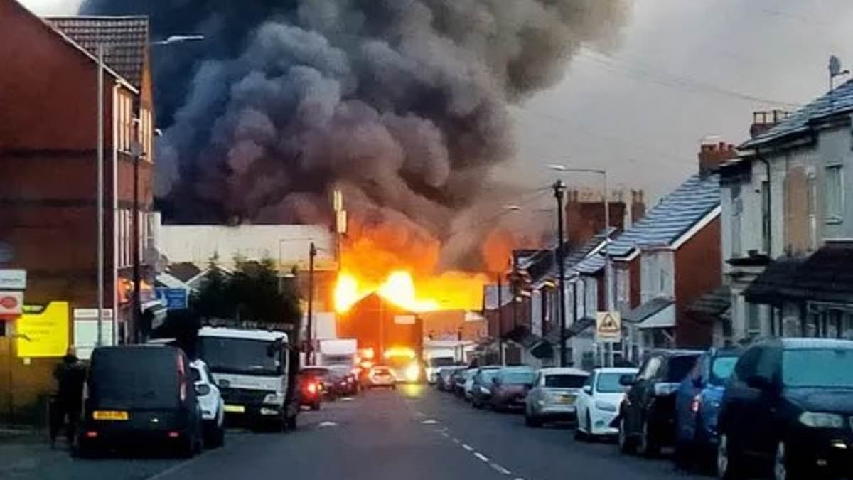 Firefighters rush to 'major toxic incident' at Wolverhampton factory as 'explosions' heard and smoke visible for miles