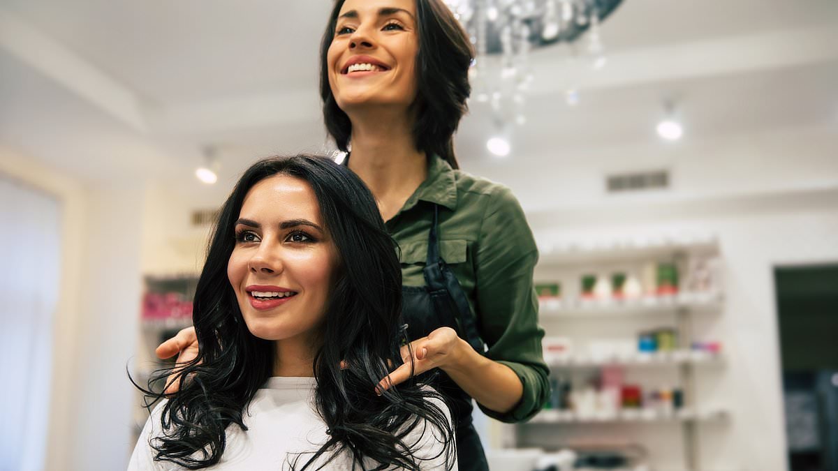 Hairdressers recruited by police to sniff out romance fraud victims during chats in the barber's chair with customers