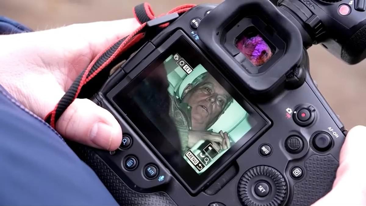 How a tip-off and 'more luck than judgement' saw photographer track down Andrew and snap iconic image of him in back of car