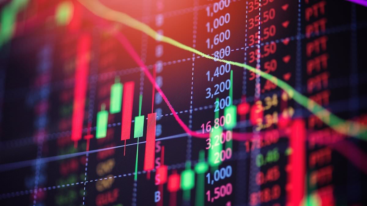 'It's a sea of red': £100billion wiped off the FTSE 100 as war in Middle East sparks 'fear' and 'panic' on global markets
