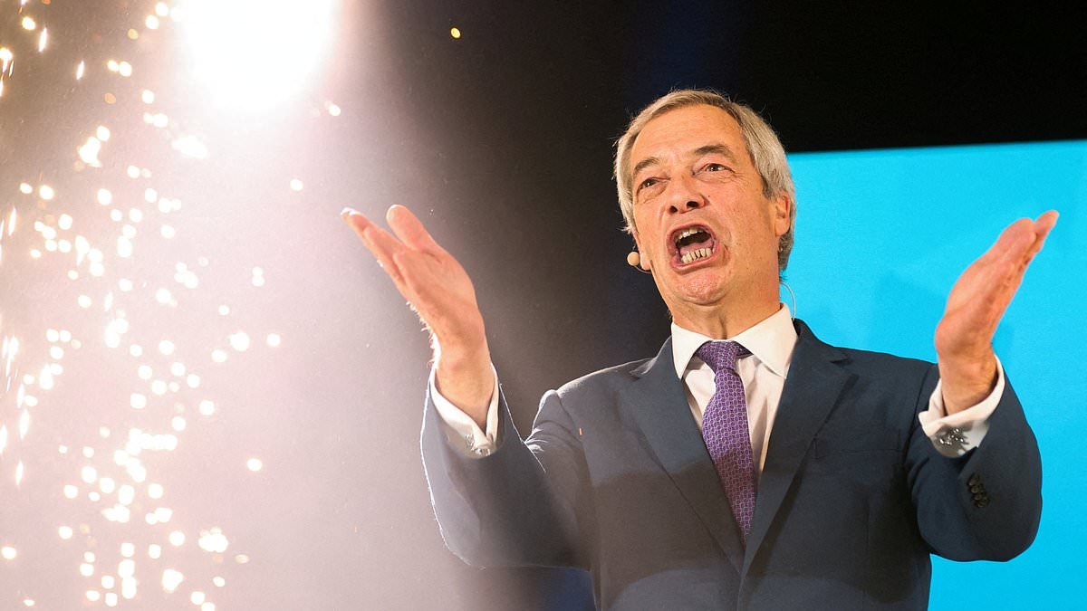 Nigel Farage apologises for breaching rules on MPs outside earnings SEVENTEEN TIMES by failing to declare £384,000 from second jobs on time