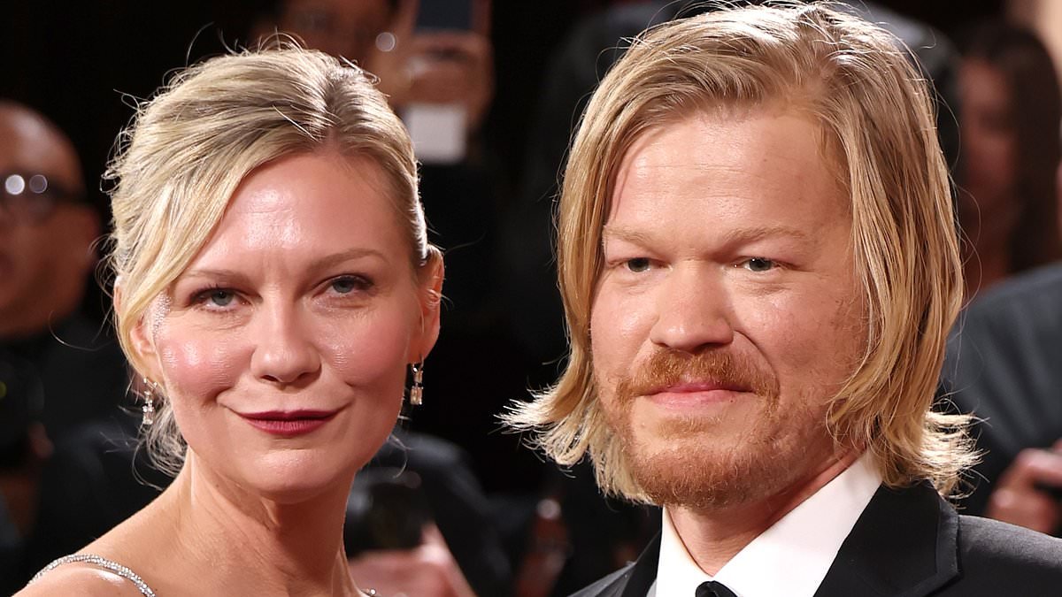 Kirsten Dunst takes a jab with angry meme after husband Jesse Plemons's Oscar snub