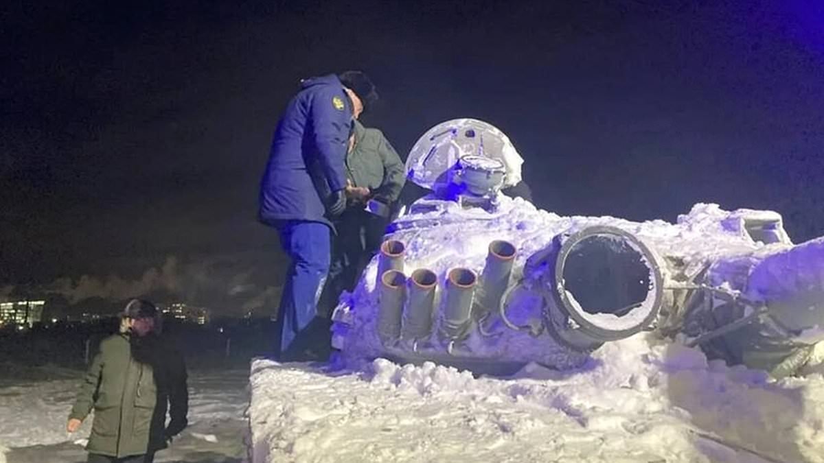 Boy, 16, is crushed to death by tank at Russian display of captured Ukrainian military equipment