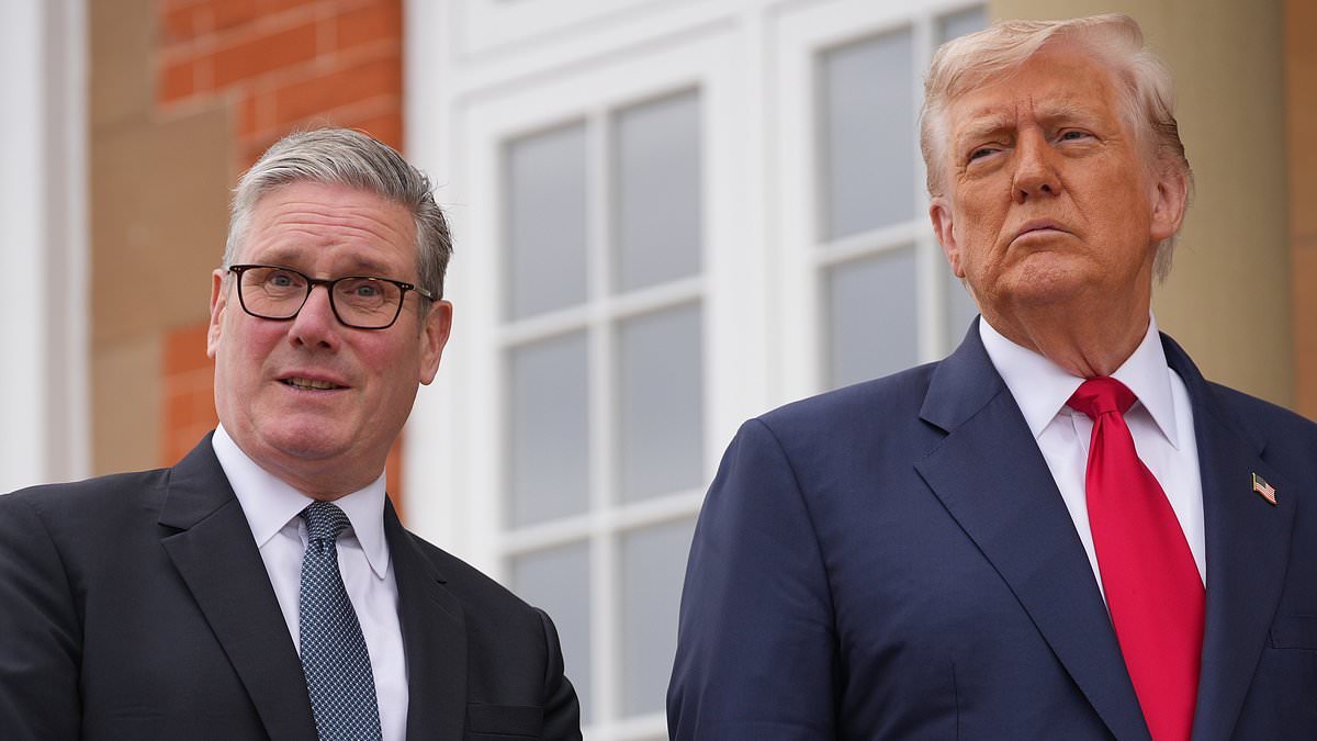 POLL: Is Starmer guilty of 'great stupidity' for giving away Chagos Islands, as Trump claims?