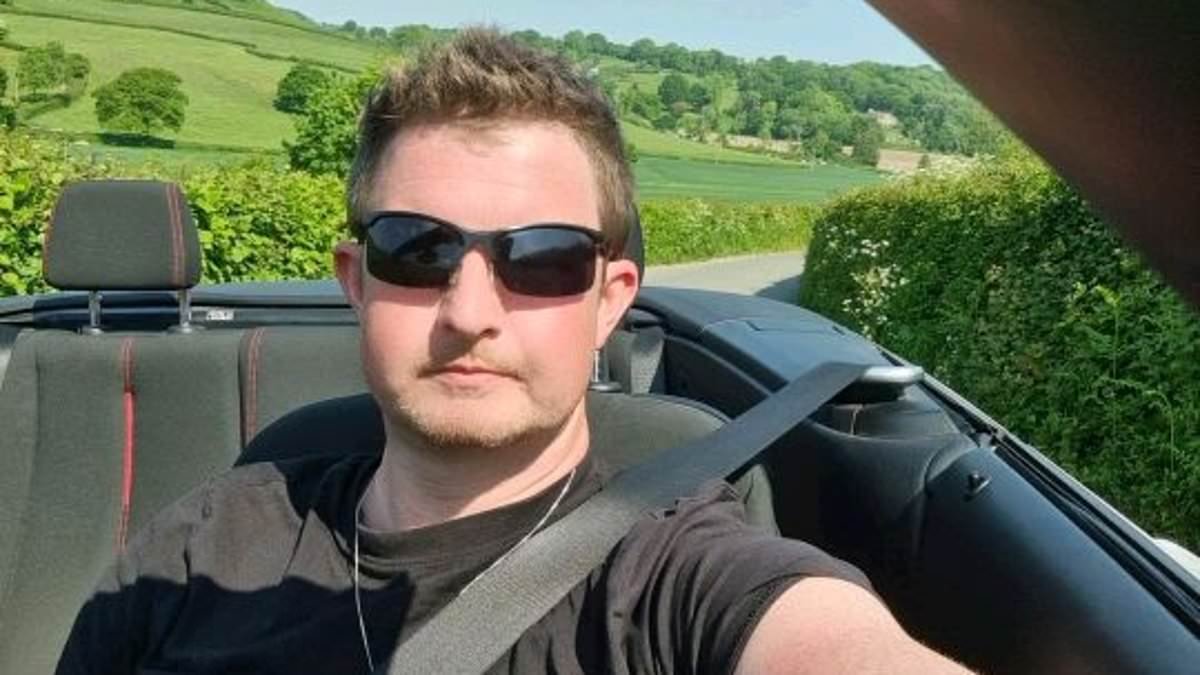 Geography teacher banned from teaching after sending ex-pupil £500 and telling her 'to stay out of Victoria Secret'