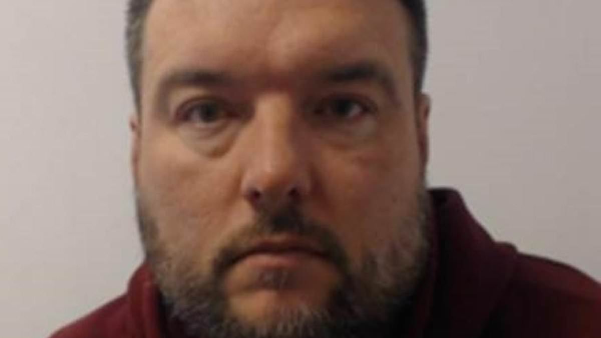 Council worker stole £900,000 from benefit claimants to buy BMWs and £100,000 holiday home and blow £53,000 on 'third-party women'