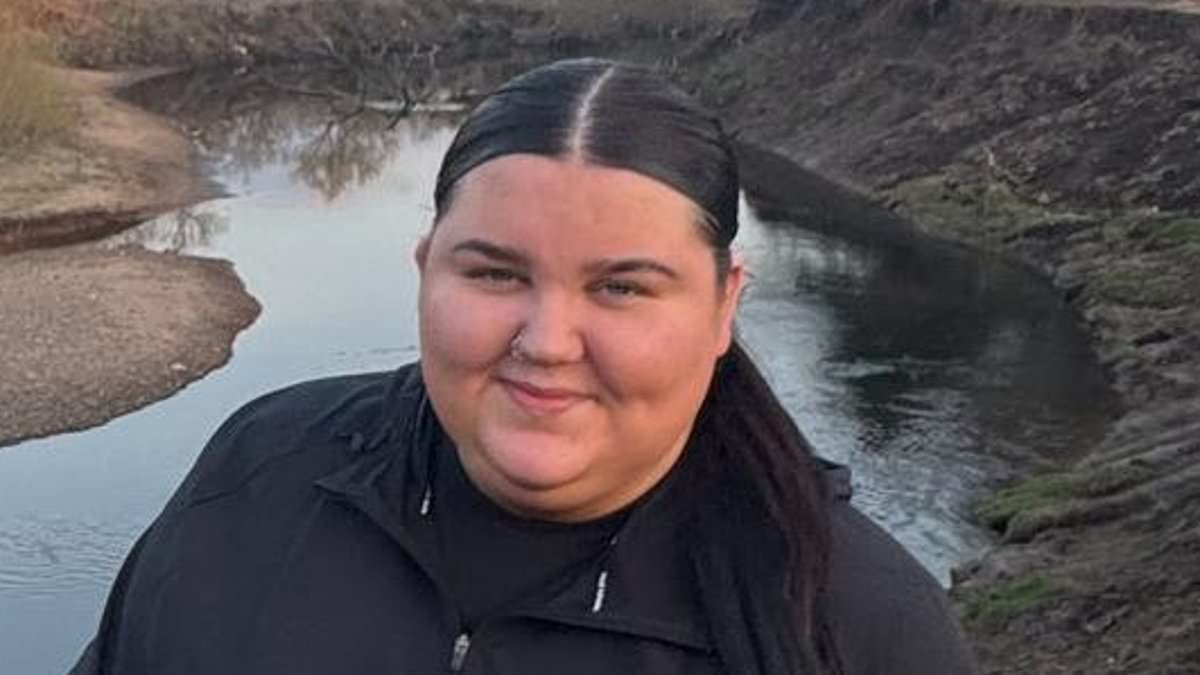 Woman, 22, reveals the simple meal she ate every day for six months that helped her lose 10 stone