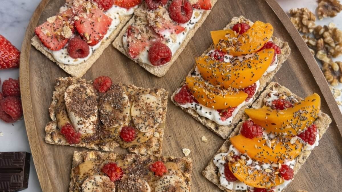 Only 4 per cent of adults eat enough fibre despite health risks… nutritionist shares simple snack hack to DOUBLE your daily roughage