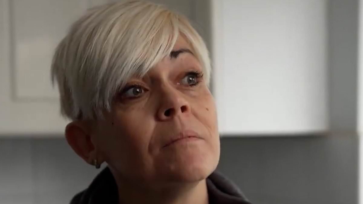 Children being forced to sleep on the streets as youth homelessness rises by almost 7,000 in just one year