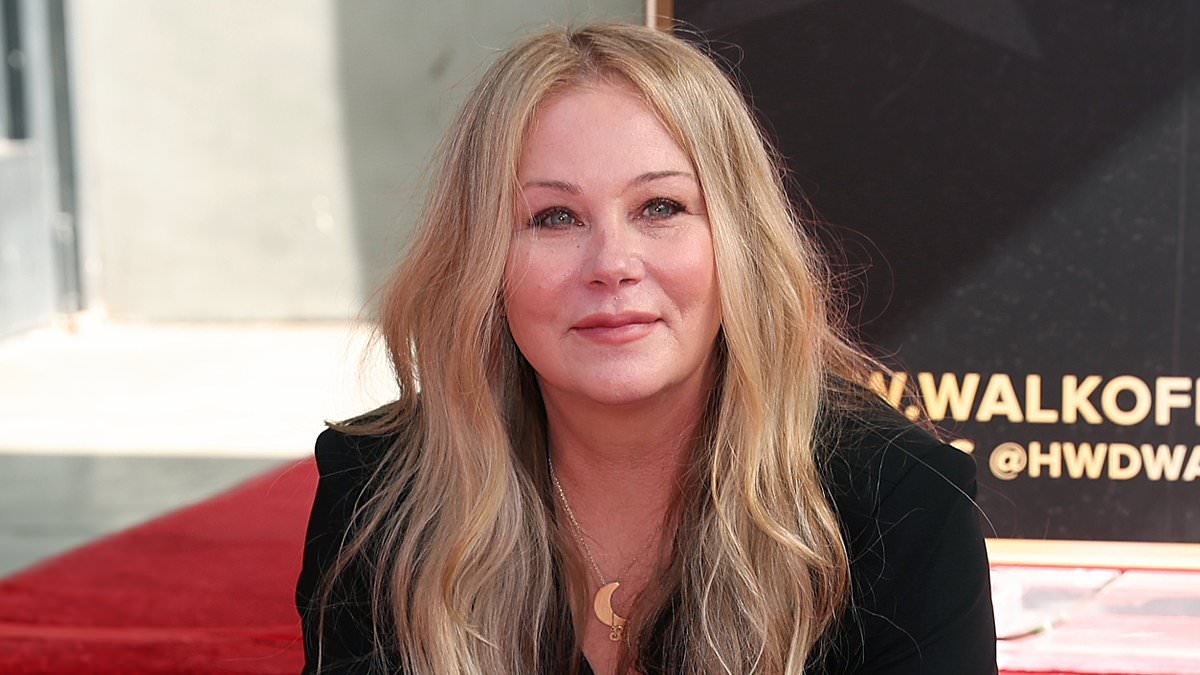 Christina Applegate, 54, details her battle with MS and body dysmorphia and says 'sometimes the weight bothered her more than the disease'