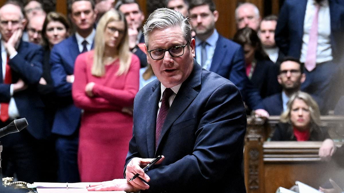 Borrowing costs edge higher as doubts over Starmer's future grow