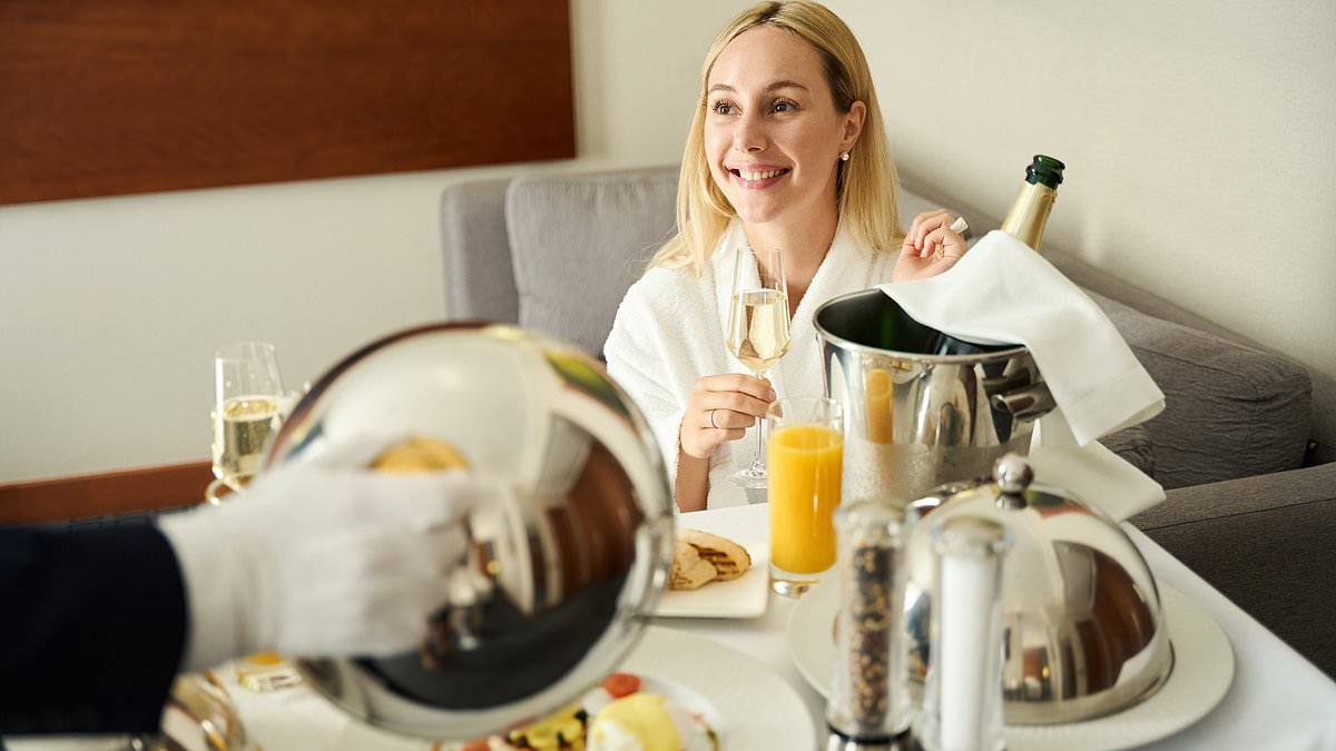 Solo traveller reveals why they book hotel rooms for two even when travelling alone