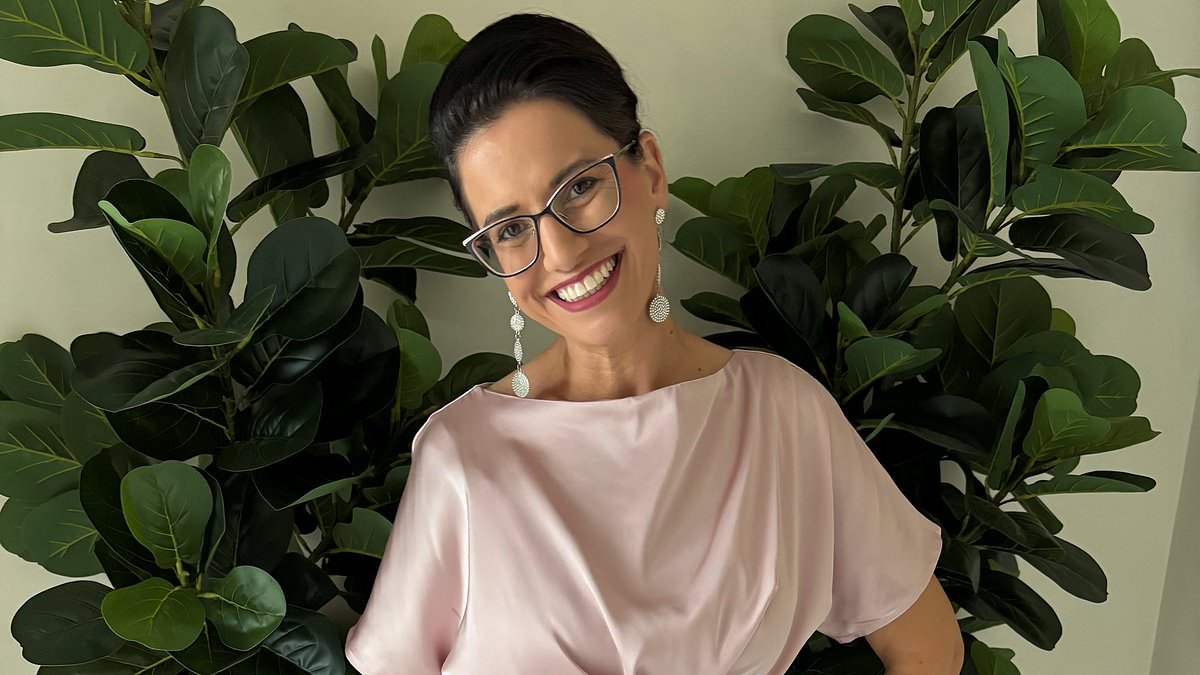 Two simple diet rules supercharged my Mounjaro weight loss after the jabs stopped working: I plateaued after dropping six dress sizes… with these changes, I reached my goal