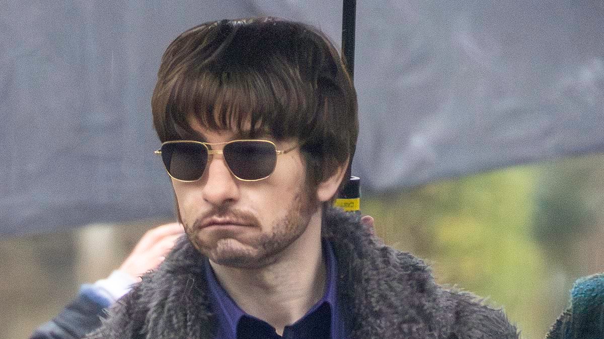 Barry Keoghan transforms into Ringo Starr as he's seen on set of upcoming Beatles biopic movie
