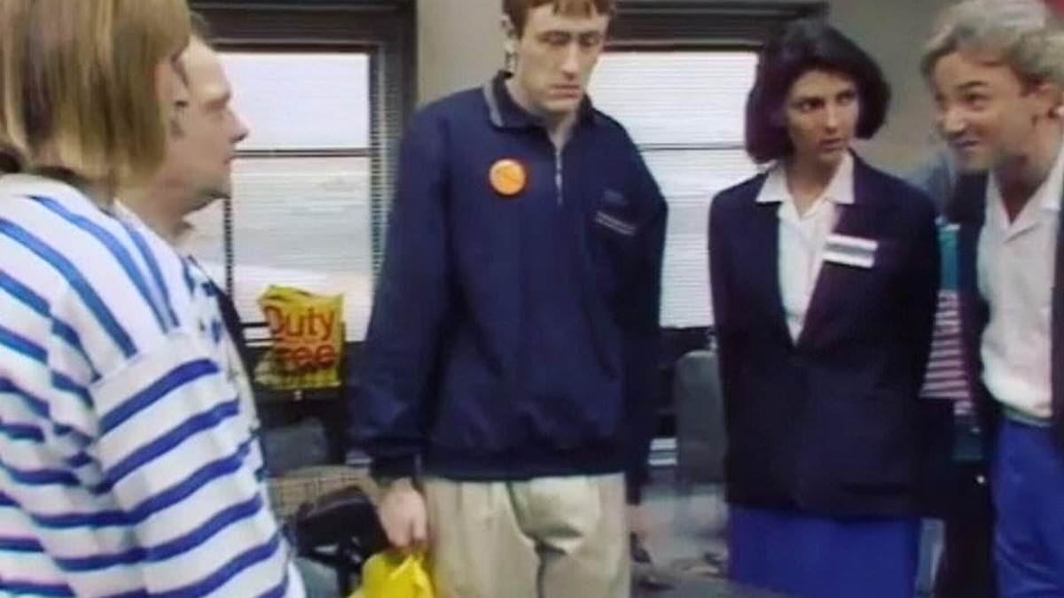 Only Fools And Horses fans rejoice as legendary stars reunite 35 years on from their 'masterpiece' TV debut