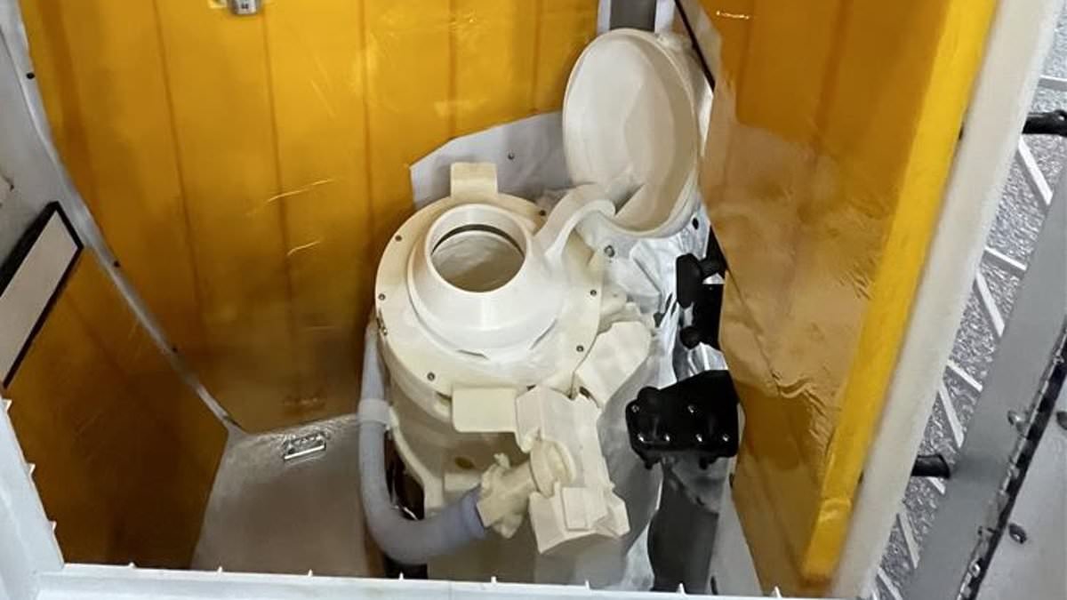 Crisis in space as Artemis II toilet breaks leaving astronauts with no other options