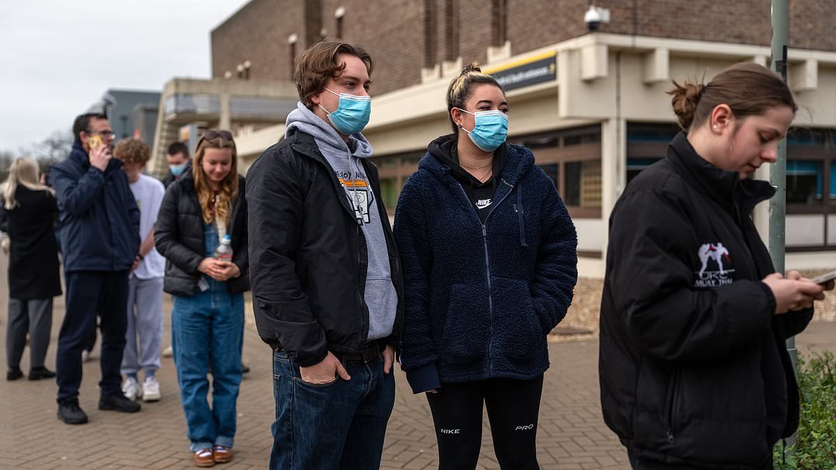 Three schools and university in Kent confirm meningitis cases as deadly outbreak 'linked to nightclub, parties and sharing vapes' continues to spread