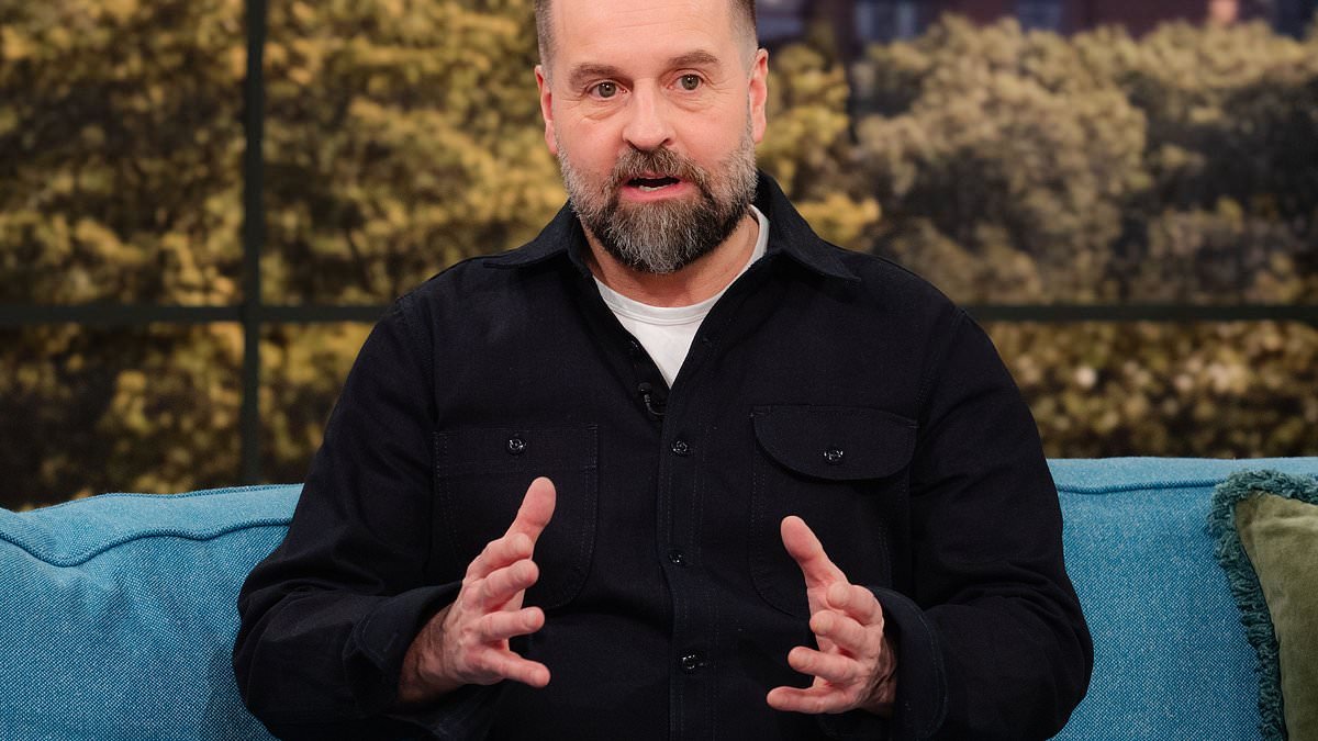 Alfie Boe says its a 'shame he can't tell the truth' about his 'hard' divorce from ex-wife Sarah that left him in a 'very dark place' after she moved with their kids to America