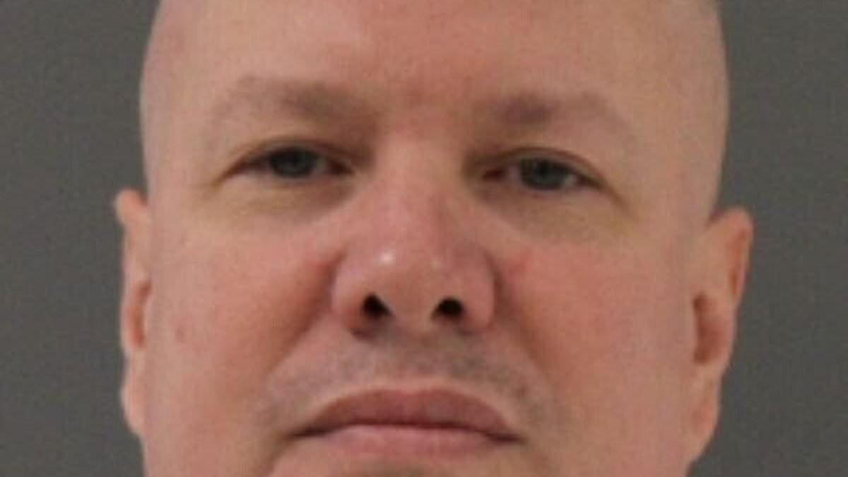 Jealous killer's cold last words as he's executed for brutal murders of his ex and her new boyfriend