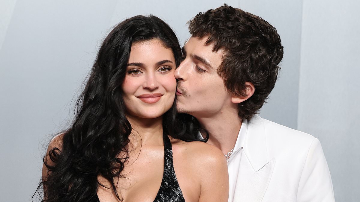 ALISON BOSHOFF at the Oscars: Night Tinseltown took revenge on loser Timothee