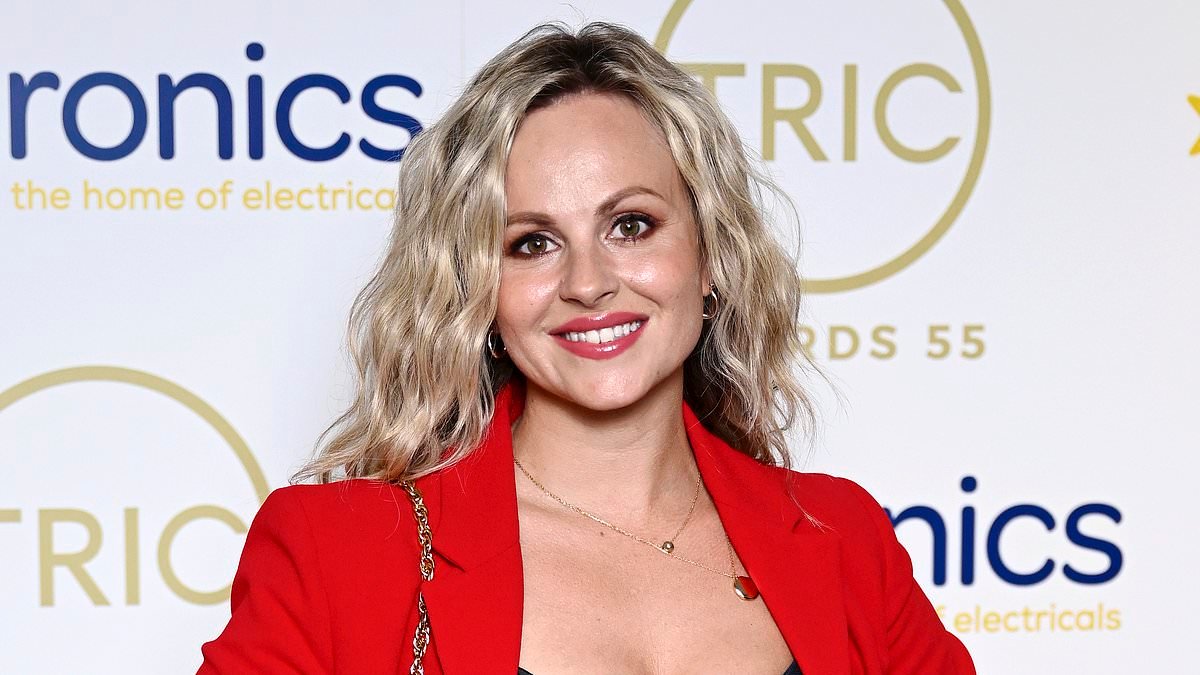 'It's rotten: Tina was the key to Owen's success, now she's been forgotten!' As Hollywood fawns over Owen Cooper, insiders say Corrie star Tina O'Brien feels ABANDONED by the teen she trained - and reveal his links to daughter Scarlett