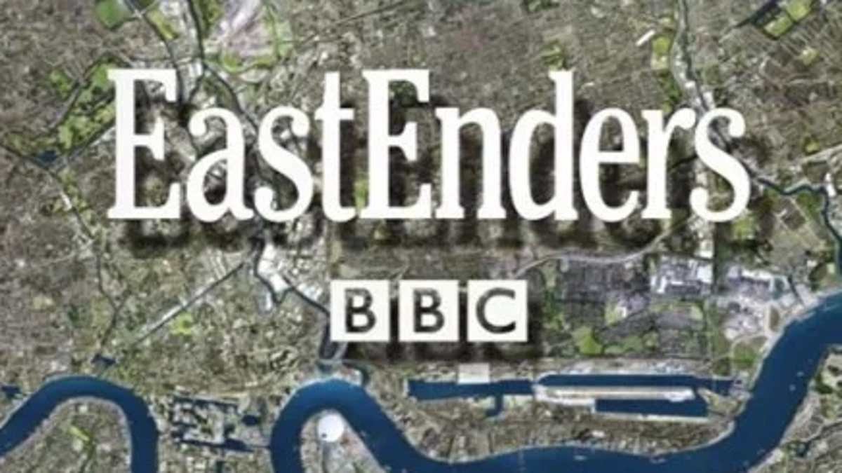 Fan-favourite EastEnders character to make unannounced return to BBC soap TONIGHT after seven years off screen