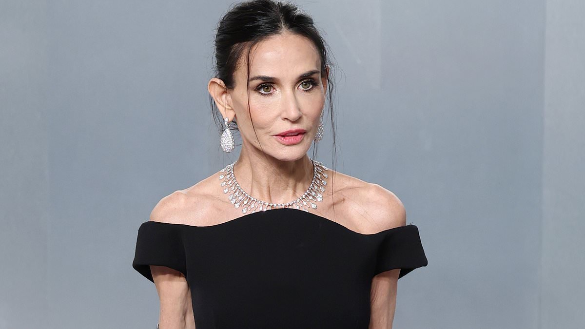 Vanity Fair Oscar Party drama over photos taken at star-studded event that left one actress in tears