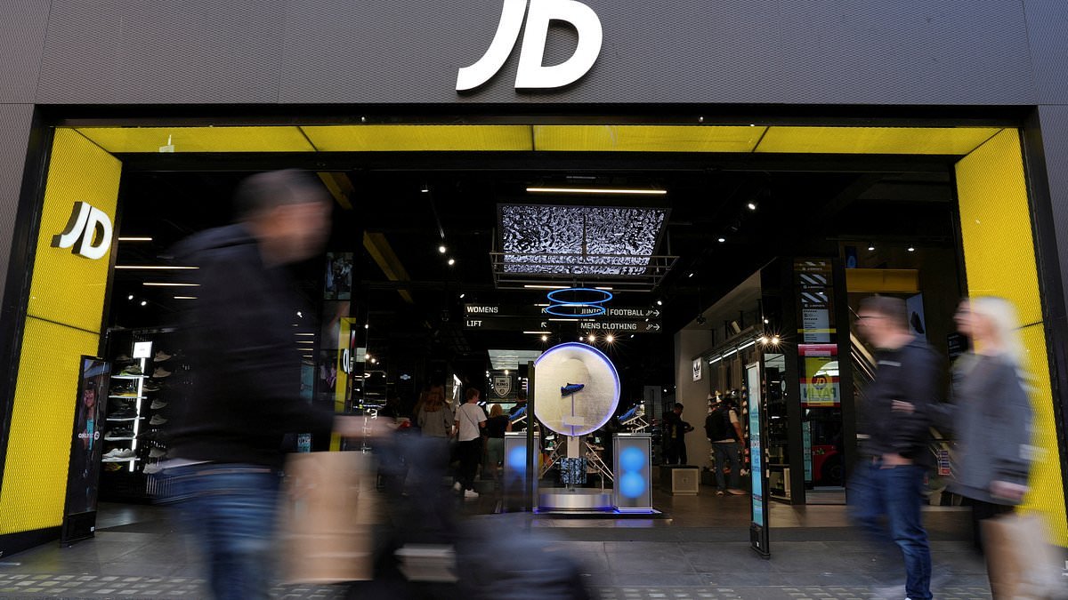 JD Sports sees UK sales fall over crucial Christmas period