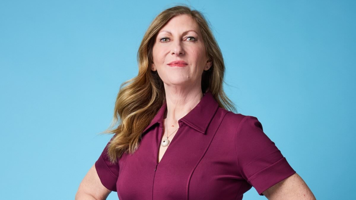 I thought I was in a happy relationship. Then I opened Facebook and saw my partner's comment underneath his female colleague's picture. It changed everything... don't make my mistake