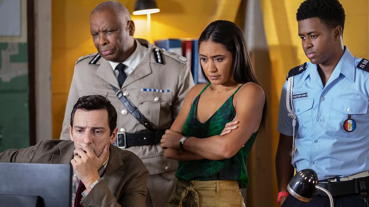 I was an extra on Death In Paradise - Don Warrington and Ralf Little both showed their true colours days into filming