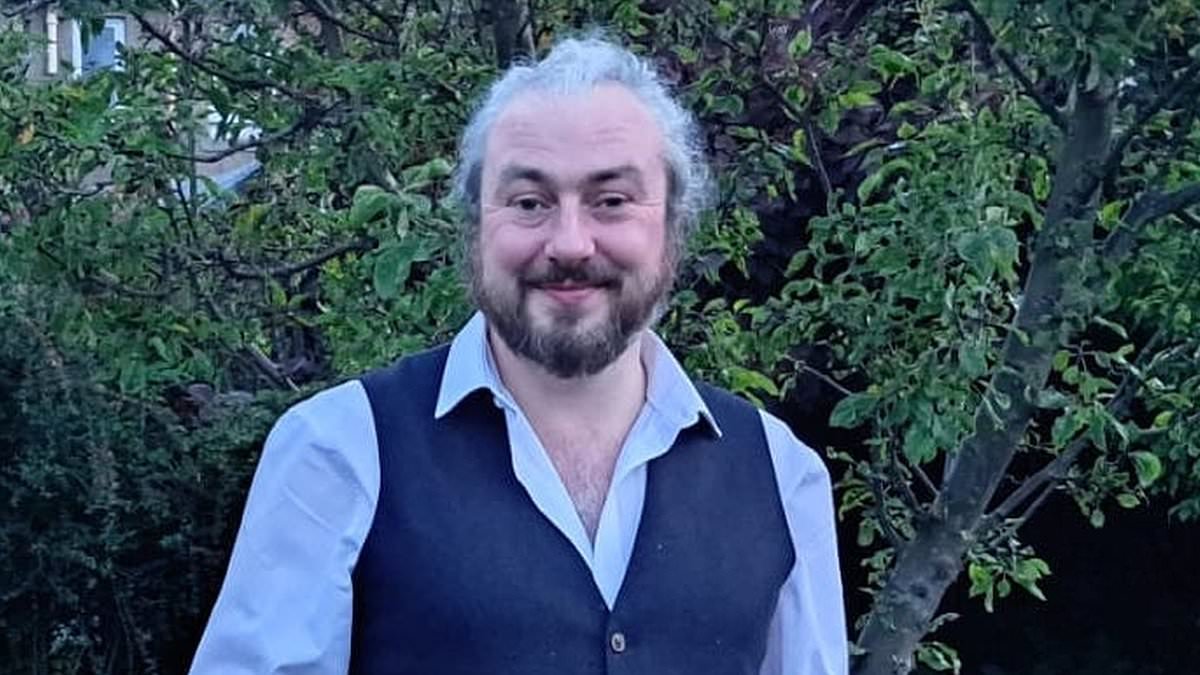 Passenger vows to AVOID flying with airline again after being served the 'world's worst sandwich'