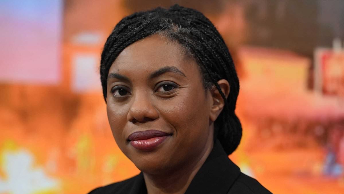 Reform may have already hit peak popularity, polls expert suggests